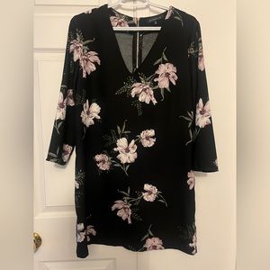 Dynamite Floral Dress 🌸 🌺